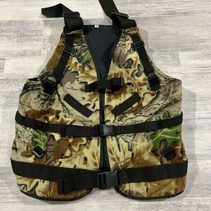 Cabela's Camo Backpack Vest Size Medium Hunting Hiking Outdoors Padded